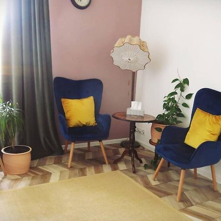 Stuckverzierte, Zentrumsnahe Wohnung Im Sueden Лейпциг Экстерьер фото